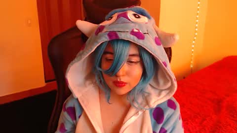 Kate 3 online show from April 24, 2026, 8:33 pm