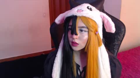 Kate 3 online show from April 30, 2026, 6:25 pm