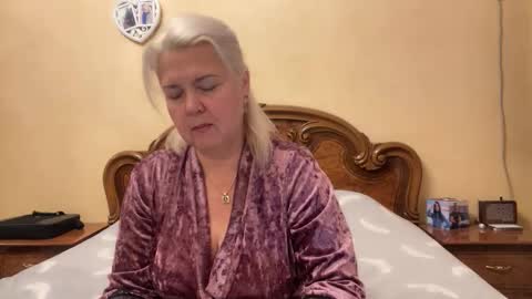 Snapshot of galatea_2025 chatting on October 19, 2025, 4:18 pm galatea_2025 online show from October 19, 2025, 4:18 pm