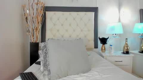  Gale  online show from October 31, 2025, 4:24 am