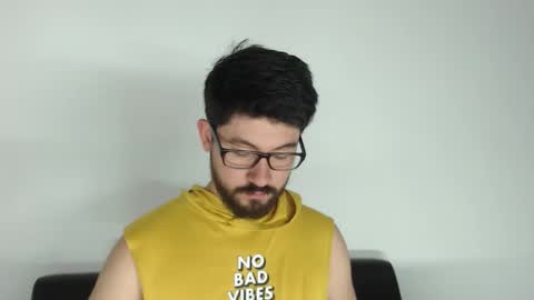 Gari online show from November 5, 2025, 9:59 pm