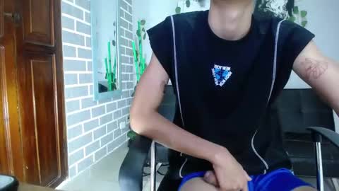 gandy_hott online show from October 17, 2025, 8:22 pm