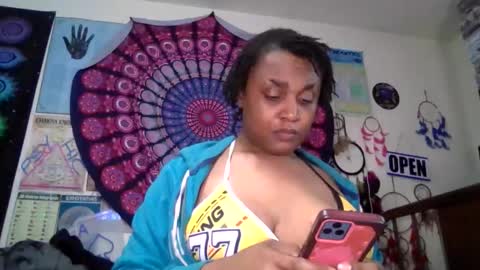 Snapshot of gardeniaspear chatting on April 19, 2026, 8:13 am Gardenia online show from April 19, 2026, 8:13 am