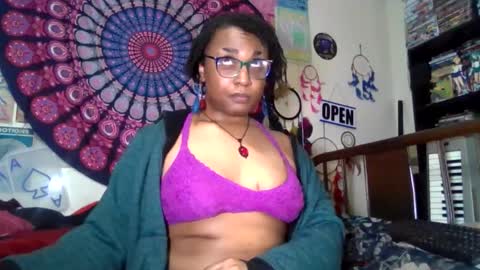 Snapshot of gardeniaspear chatting on May 16, 2026, 6:43 am Gardenia online show from May 16, 2026, 6:43 am