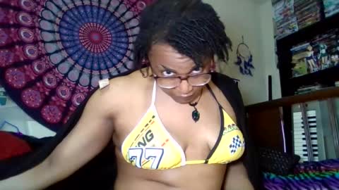 Snapshot of gardeniaspear chatting on May 21, 2026, 7:59 am Gardenia online show from May 21, 2026, 7:59 am