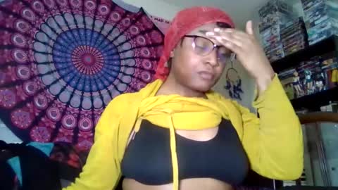 Snapshot of gardeniaspear chatting on May 24, 2026, 10:59 pm Gardenia online show from May 24, 2026, 10:59 pm