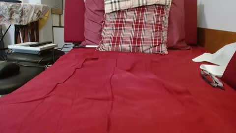 gary1111111 online show from November 19, 2025, 6:30 pm