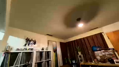 marvin pumpt online show from October 16, 2025, 2:01 am