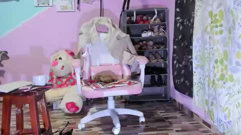 Diana online show from February 25, 2026, 11:42 am