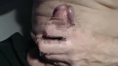 gatinhow82 online show from April 6, 2026, 1:47 am