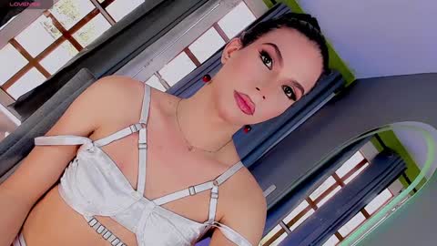 Vnecis Marn online show from January 9, 2025, 3:12 pm