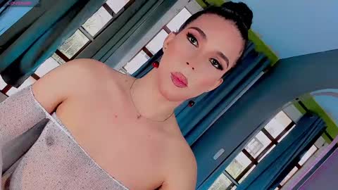 Vnecis Marn online show from January 10, 2025, 2:55 pm