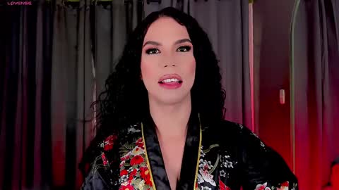 Vnecis Marn online show from February 4, 2025, 5:23 pm