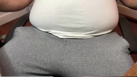 Snapshot of gato27cam chatting on March 2, 2025, 4:28 am Marco online show from March 2, 2025, 4:28 am