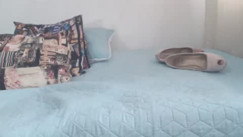 Lucy Fernanda online show from February 14, 2025, 4:41 pm