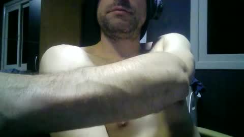 gauchors21 online show from October 18, 2025, 3:09 am