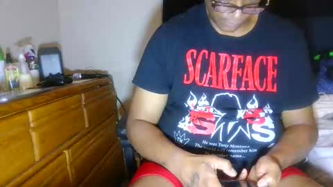 GaWdZKuMn online show from December 16, 2025, 5:18 pm