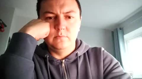 Snapshot of gaz101993 chatting on November 21, 2025, 3:54 pm GazP online show from November 21, 2025, 3:54 pm