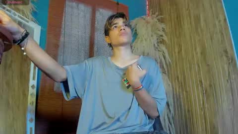 HAN online show from December 3, 2025, 1:31 pm