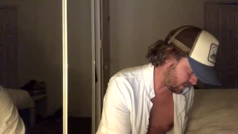 gcsurfer81 online show from June 3, 2026, 7:44 am