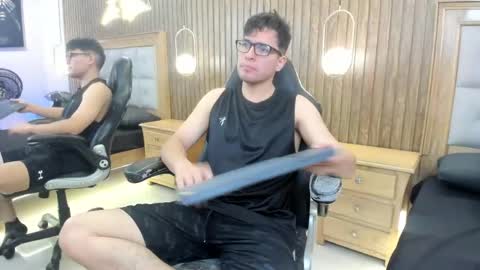 Gean Mclovin online show from May 4, 2026, 7:21 pm