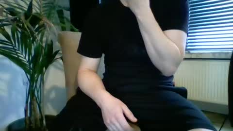 Snapshot of geiljongetje1991 chatting on November 28, 2025, 11:35 am geiljongetje1991 online show from November 28, 2025, 11:35 am