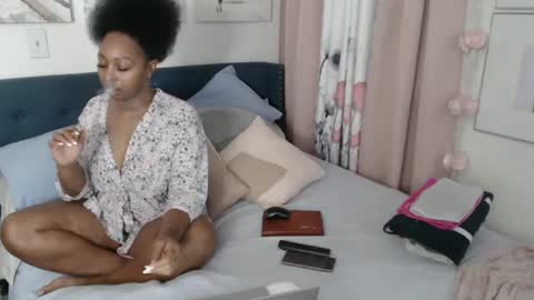 Snapshot of geishapaige chatting on October 6, 2025, 10:12 am The Empress online show from October 6, 2025, 10:12 am