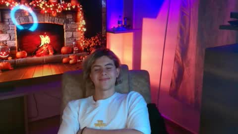 Snapshot of gemdominus chatting on October 29, 2025, 2:03 am Gem Dominus online show from October 29, 2025, 2:03 am