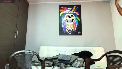 gendersonfit online show from February 11, 2025, 2:24 pm