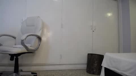 Snapshot of genesis_moretz chatting on December 21, 2024, 6:52 am GENESIS online show from December 21, 2024, 6:52 am