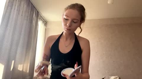 Emmi online show from September 11, 2025, 8:47 am