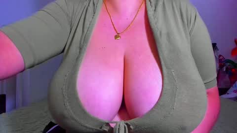 Snapshot of genifersweet chatting on December 3, 2024, 11:44 am genifersweet online show from December 3, 2024, 11:44 am