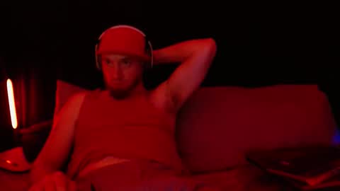 Snapshot of genitalwars chatting on December 17, 2025, 1:11 am genitalwars online show from December 17, 2025, 1:11 am