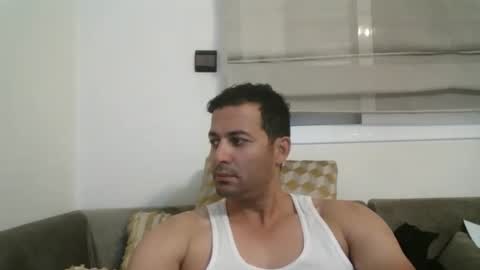 Snapshot of genteldevil chatting on December 18, 2024, 10:24 pm genteldevil online show from December 18, 2024, 10:24 pm