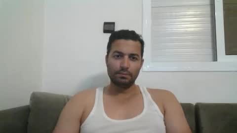 Snapshot of genteldevil chatting on December 30, 2024, 12:32 am genteldevil online show from December 30, 2024, 12:32 am