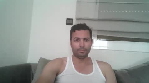 Snapshot of genteldevil chatting on February 10, 2025, 9:36 am genteldevil online show from February 10, 2025, 9:36 am