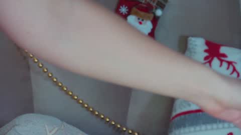 GentleRossi online show from December 24, 2024, 9:44 pm