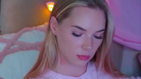 GentleRossi online show from March 5, 2025, 11:38 pm