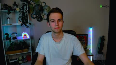 Snapshot of georg_ley chatting on April 1, 2026, 7:11 pm Georg online show from April 1, 2026, 7:11 pm