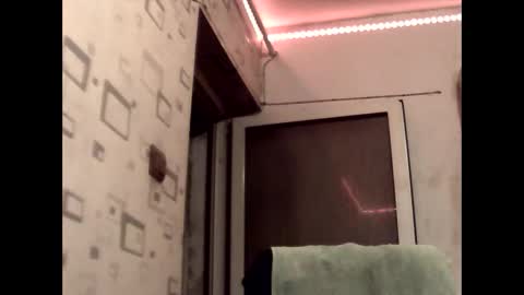 GeOOXXX online show from October 18, 2025, 7:47 pm