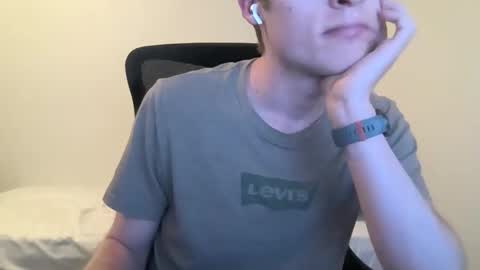 Snapshot of georgefredned chatting on October 25, 2025, 1:02 am georgefredned online show from October 25, 2025, 1:02 am