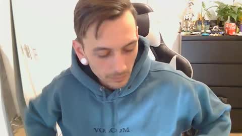 georgek0011 online show from February 22, 2026, 9:46 pm