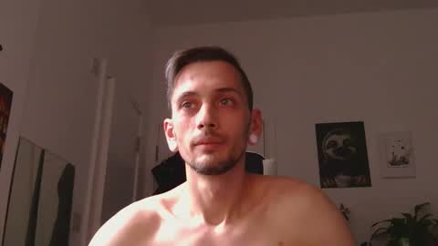 Snapshot of georgek0012 chatting on June 7, 2026, 6:44 pm georgek0012 online show from June 7, 2026, 6:44 pm
