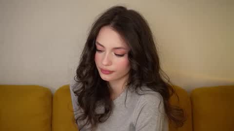 georgiamorandi online show from November 26, 2025, 9:10 am