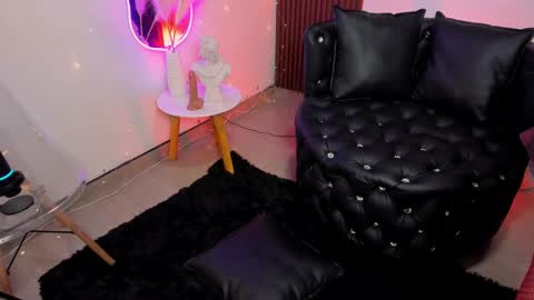 Georgina Caruso online show from March 12, 2025, 11:12 pm