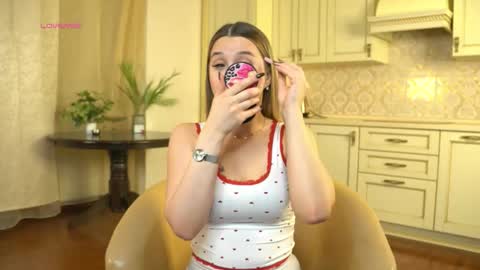 My name is Kelly online show from November 23, 2025, 3:17 am