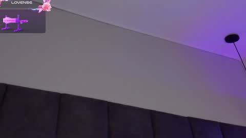 Kendal  online show from February 7, 2025, 2:40 am