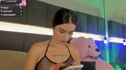 Kendal  online show from February 21, 2025, 2:28 am