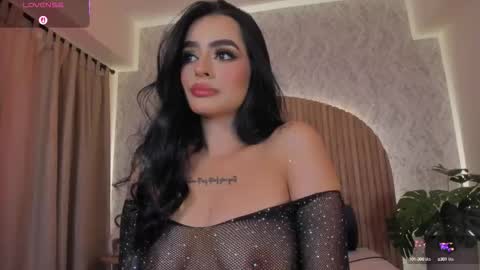 Kendal  online show from October 7, 2025, 6:16 pm