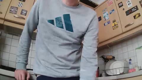 germanbigbln online show from December 14, 2025, 12:32 pm